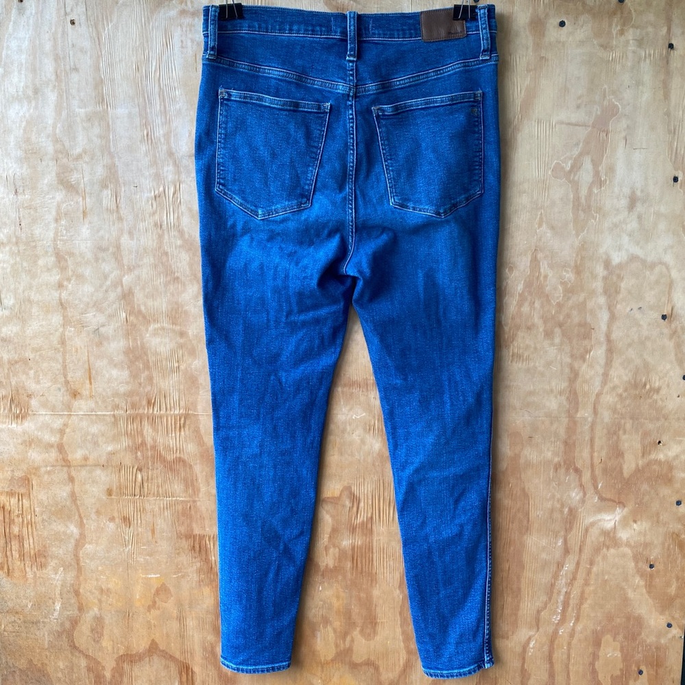 Madewell High-Rise Skinny Jeans in Dark Blue - Picture 4 of 16